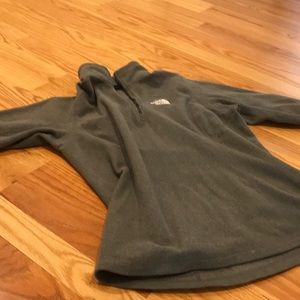 BRAND NEW north face sweatshirt